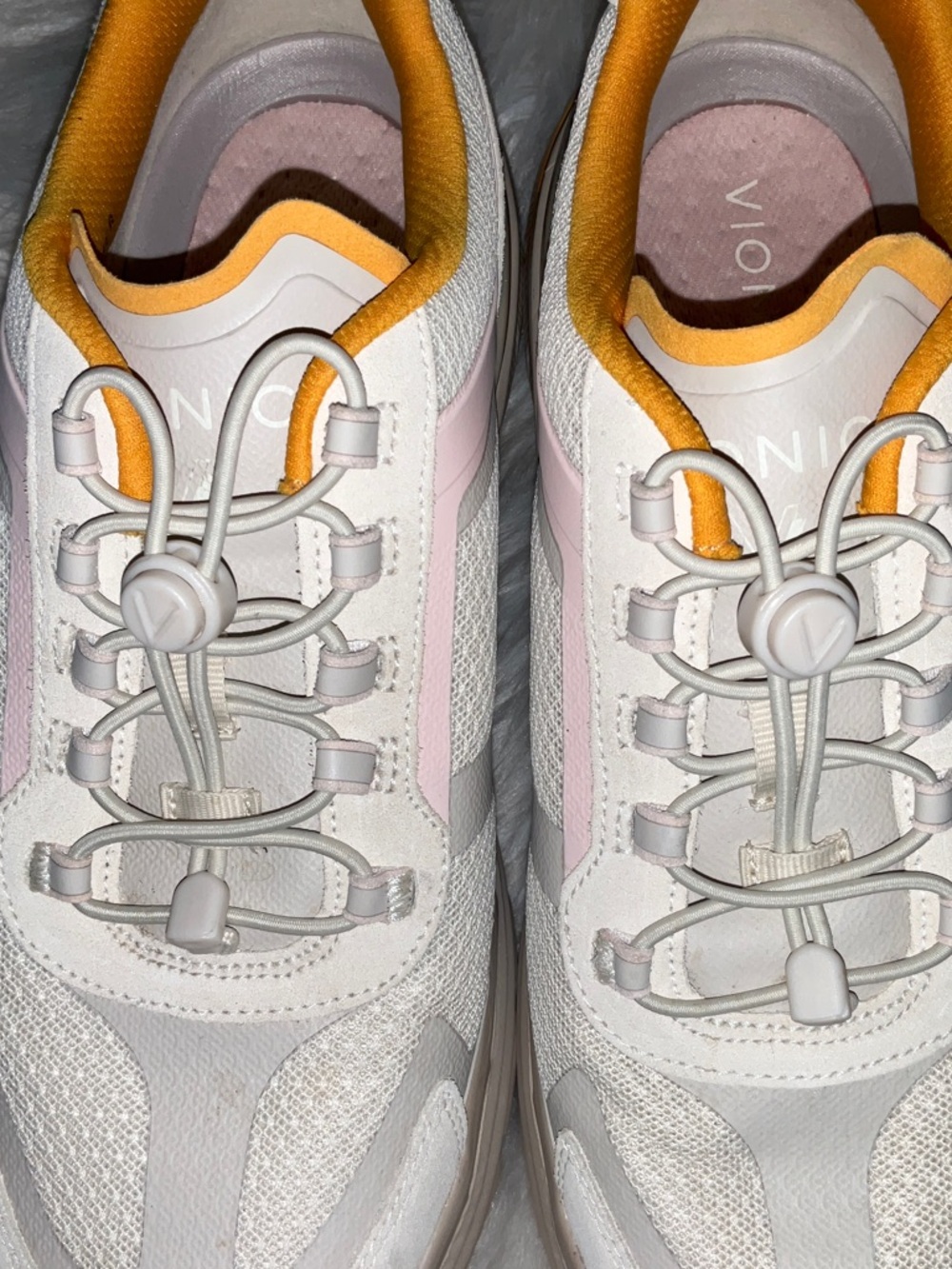 Vionic Women's Cream Sneaker with Yellow Trim - Picture 4 of 10
